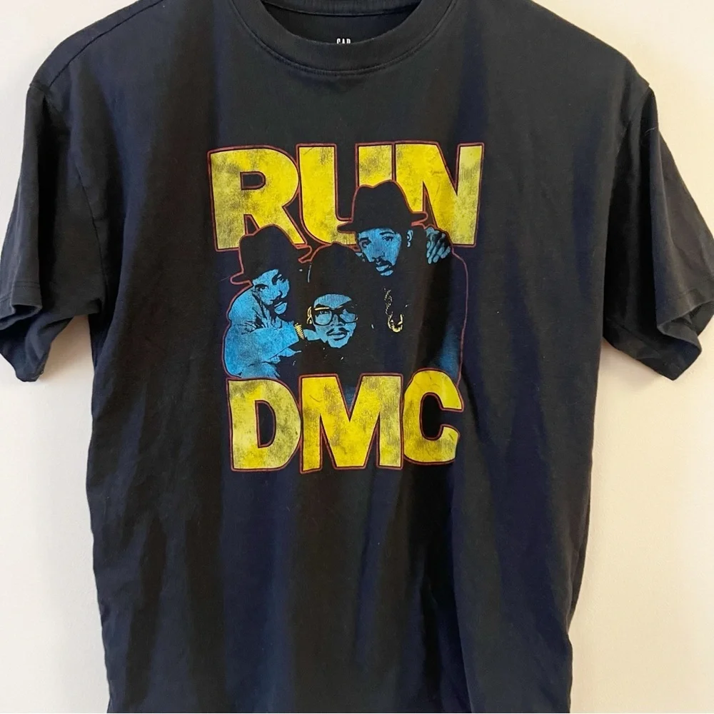 Gap Kids Run DMC Black Graphic Print T-Shirt Size XL (12) Short Sleeves